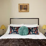 Stylish 3 Bed City Living