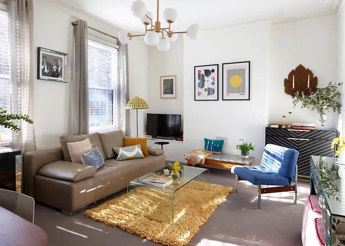 Stylish 3 Bed City Living